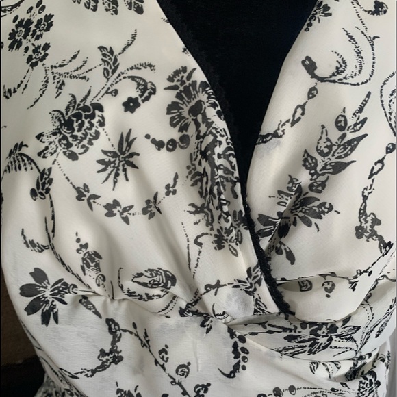 🎊🎊🎊- Connected Apparel- Spring Dress- Size 10 - Picture 2 of 7